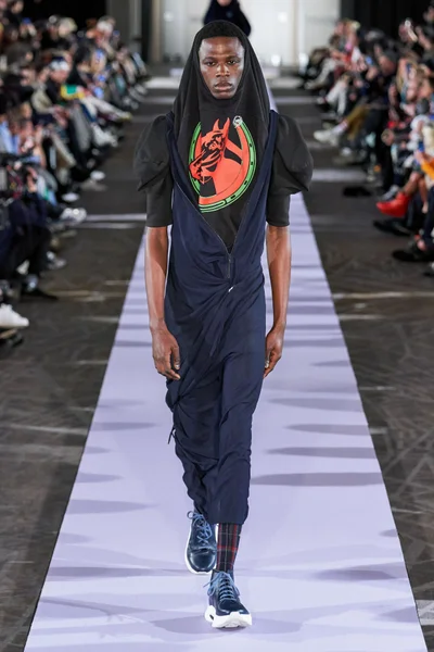 Look 24